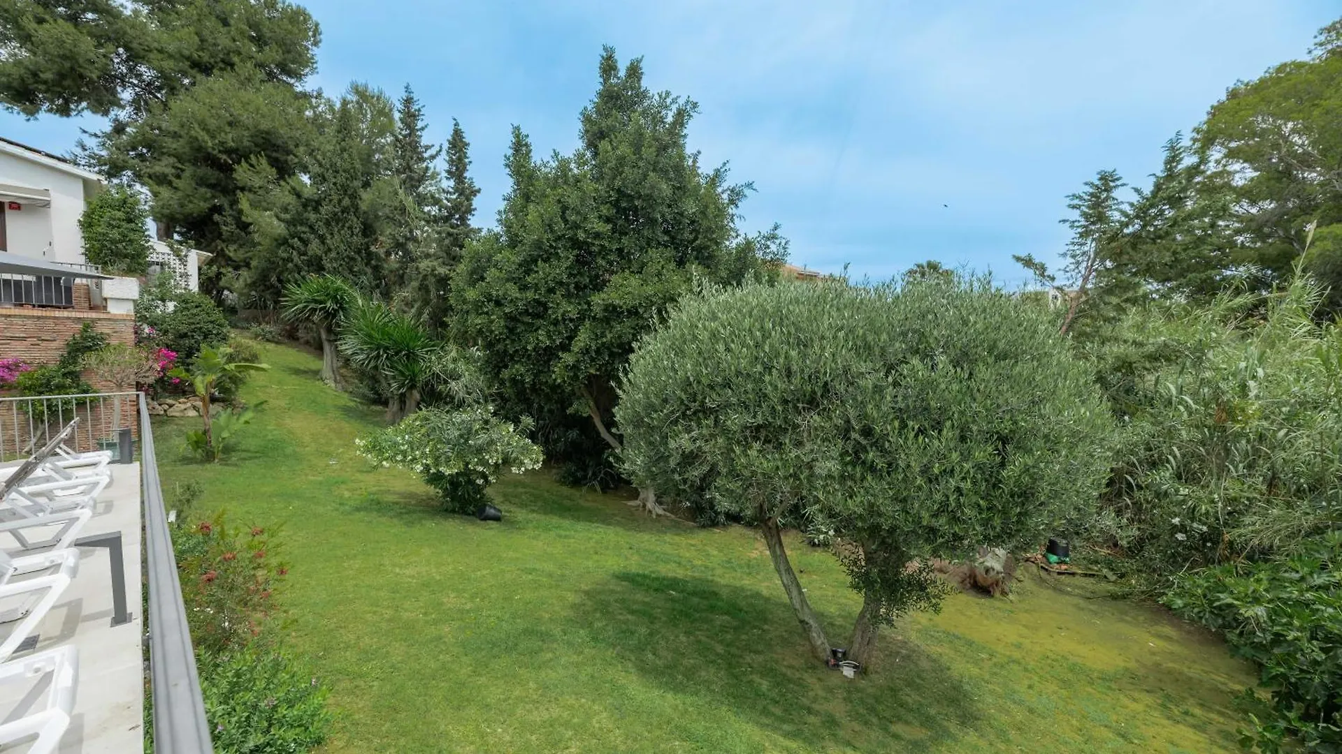 Beachside Villa In Carib Playa Marbella