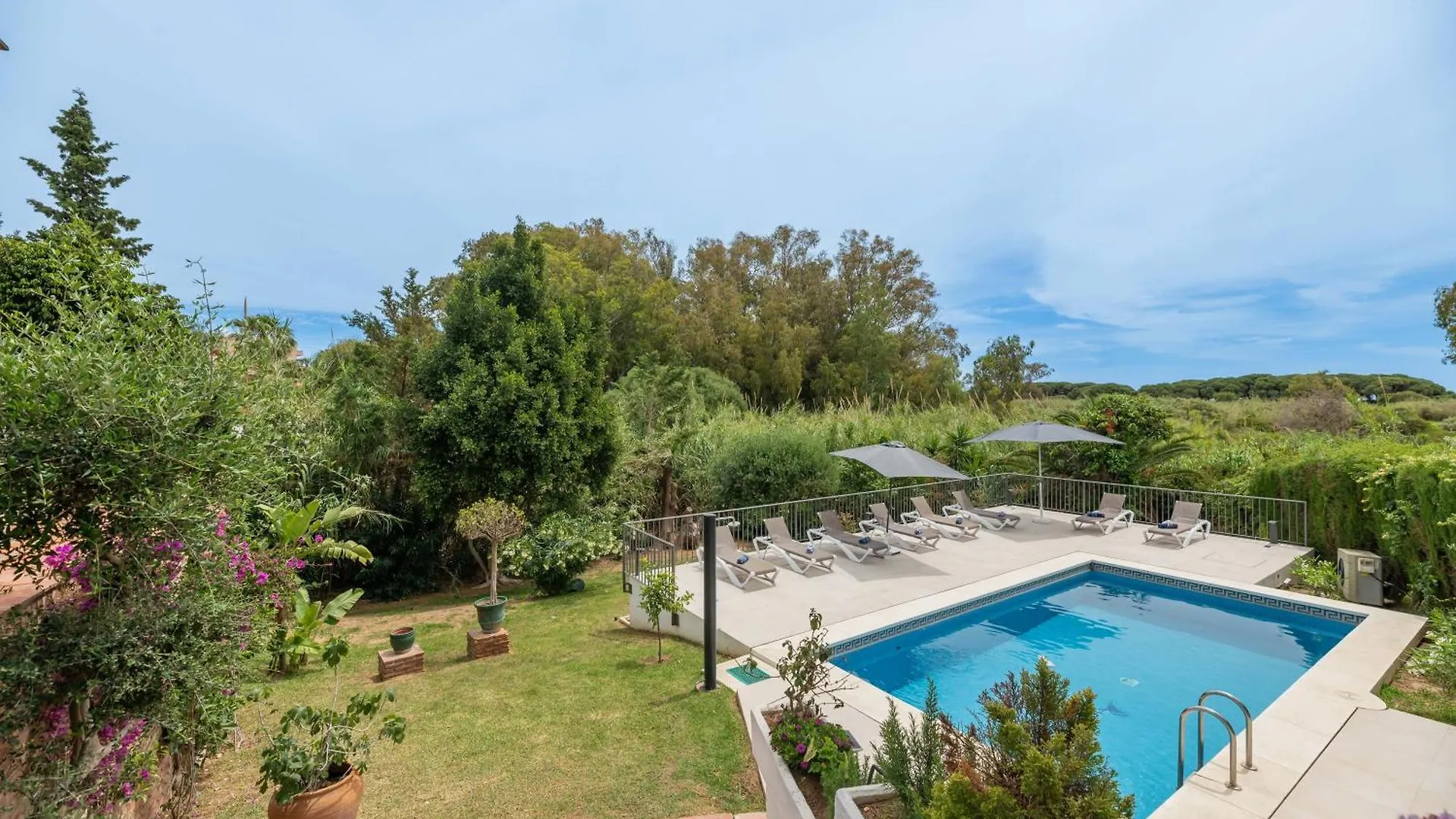 Beachside Villa In Carib Playa Marbella Spain
