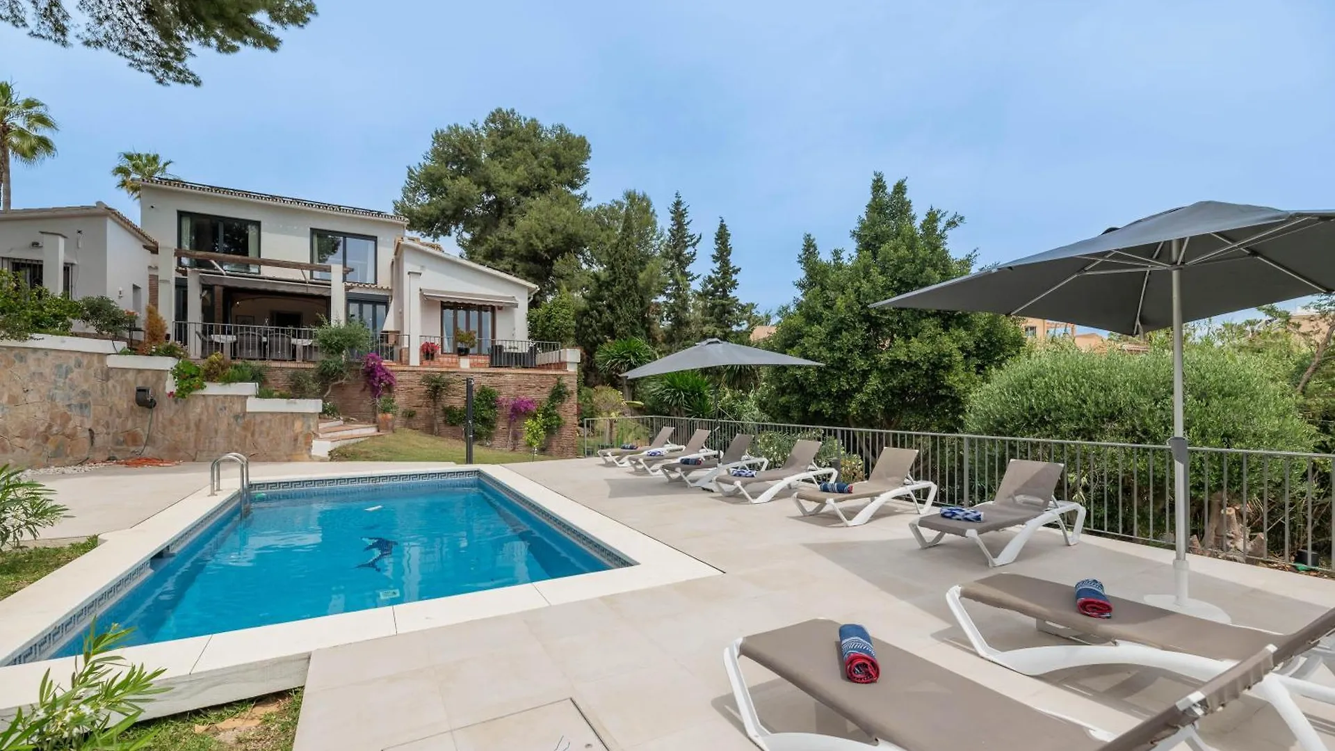 Beachside Villa In Carib Playa Marbella